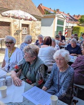 Lesung - Musik - Kaffee - Kuchen Lesung - Musik - Kaffee - Kuchen
